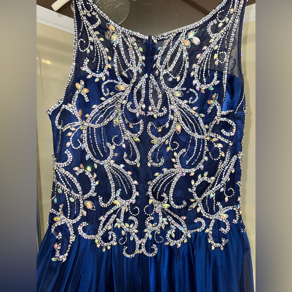 Prom Dress - Picture 5 of 7